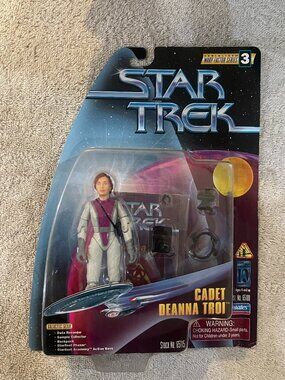 New Star Trek Figure Packaging Error Deanna Troi Beverly Howard Crusher